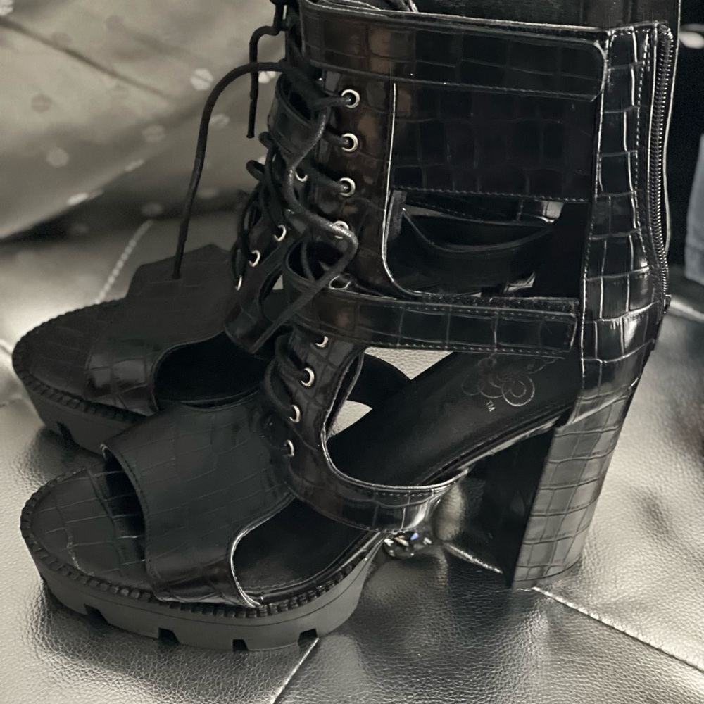 Black lace up heels